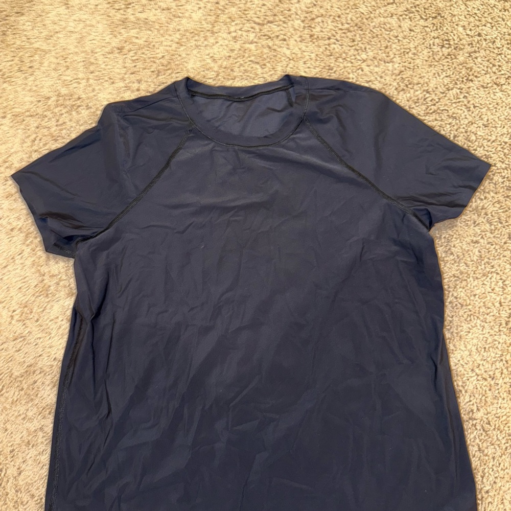 Lululemon Black Short Sleeve Tee (very wrinkly)